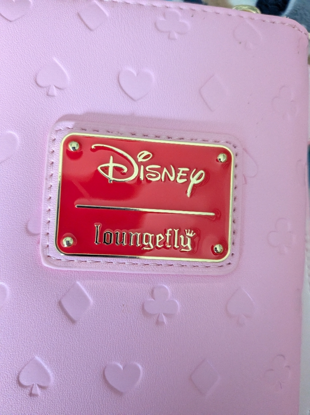 Loungefly Queen of Hearts Wristlet Clutch - Picture 3 of 8